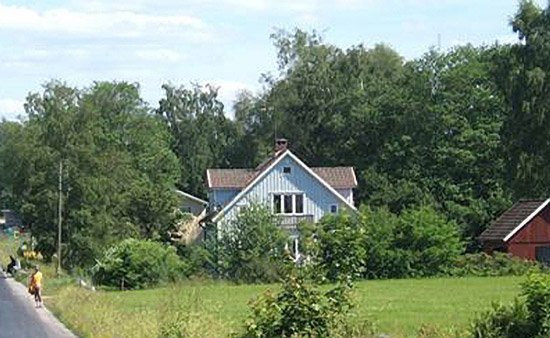 River-House